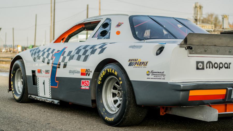 Детали экстерьера Chrysler LeBaron Race Car 1987 года  (фото 34 из 129)